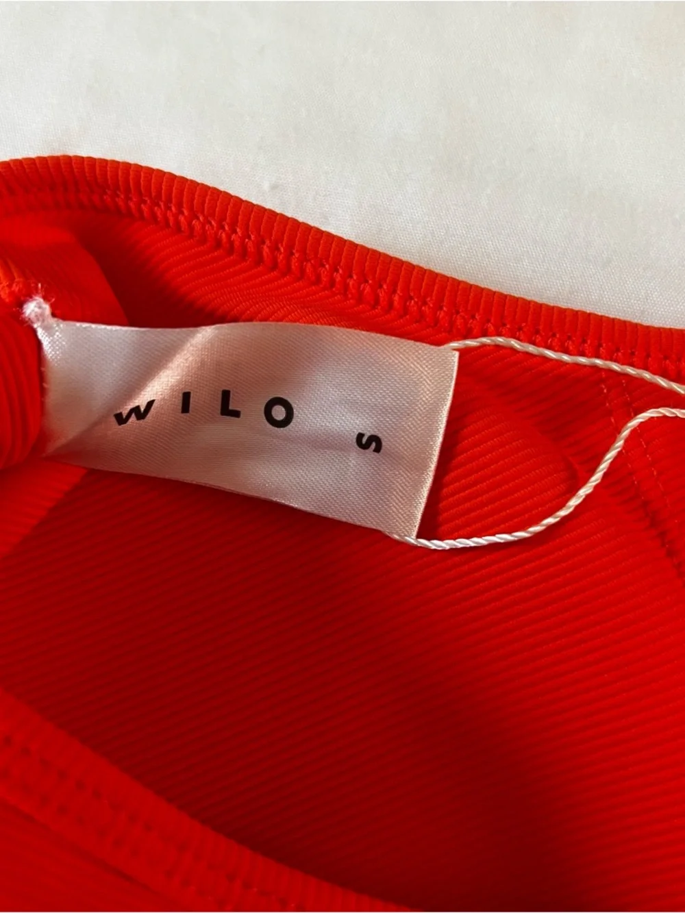 WILO Ribbed Red Longline ActiveSports Bra Crop Tank Colorblock Low‎ Impact Small